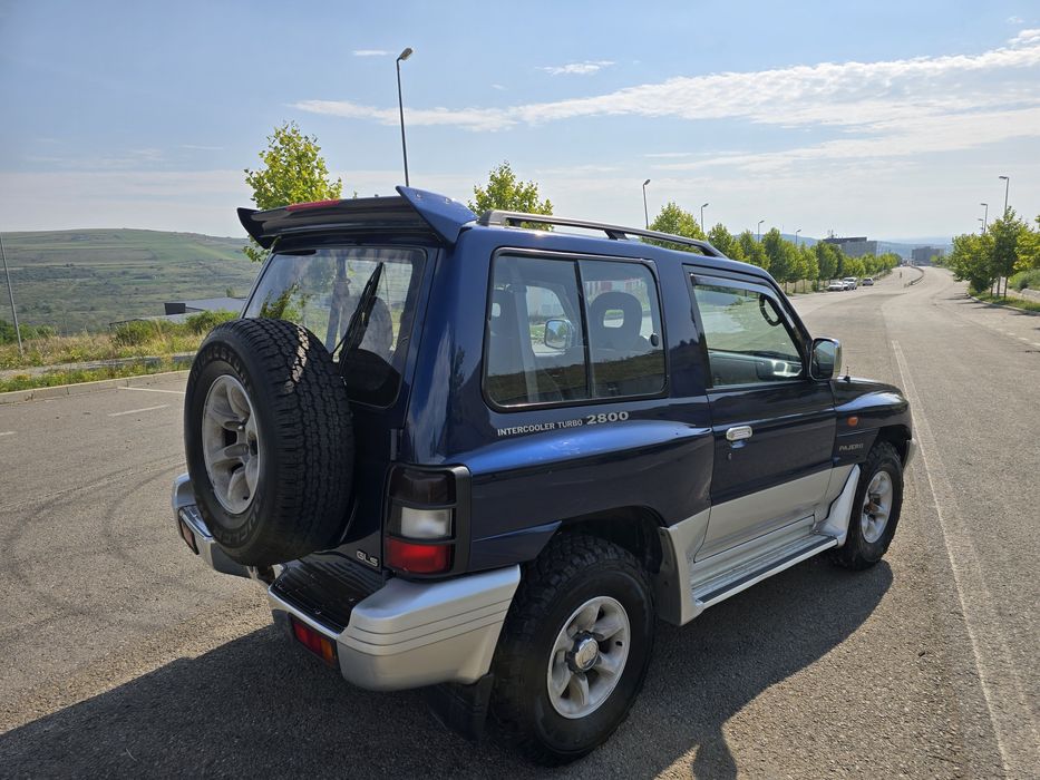 Mitsubishi Pajero GLS 2800