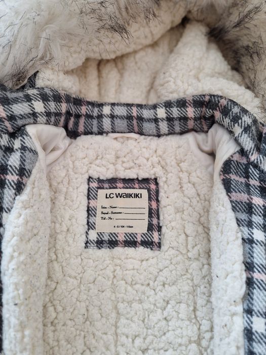 Детско палто Waikiki 4-5 години