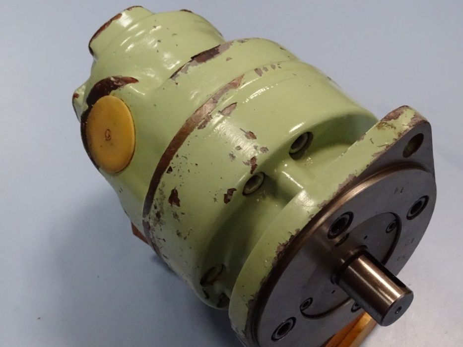 Хидравлична помпа Г12-24АМ