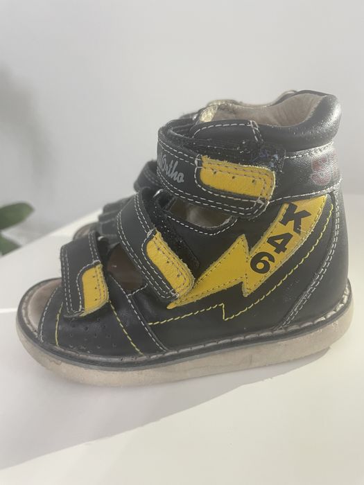 Ортопедическая детская обувь