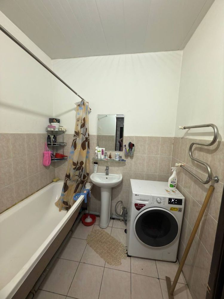 Срочно продаётся 3 ком квартира.Сергели. 10 худуд.