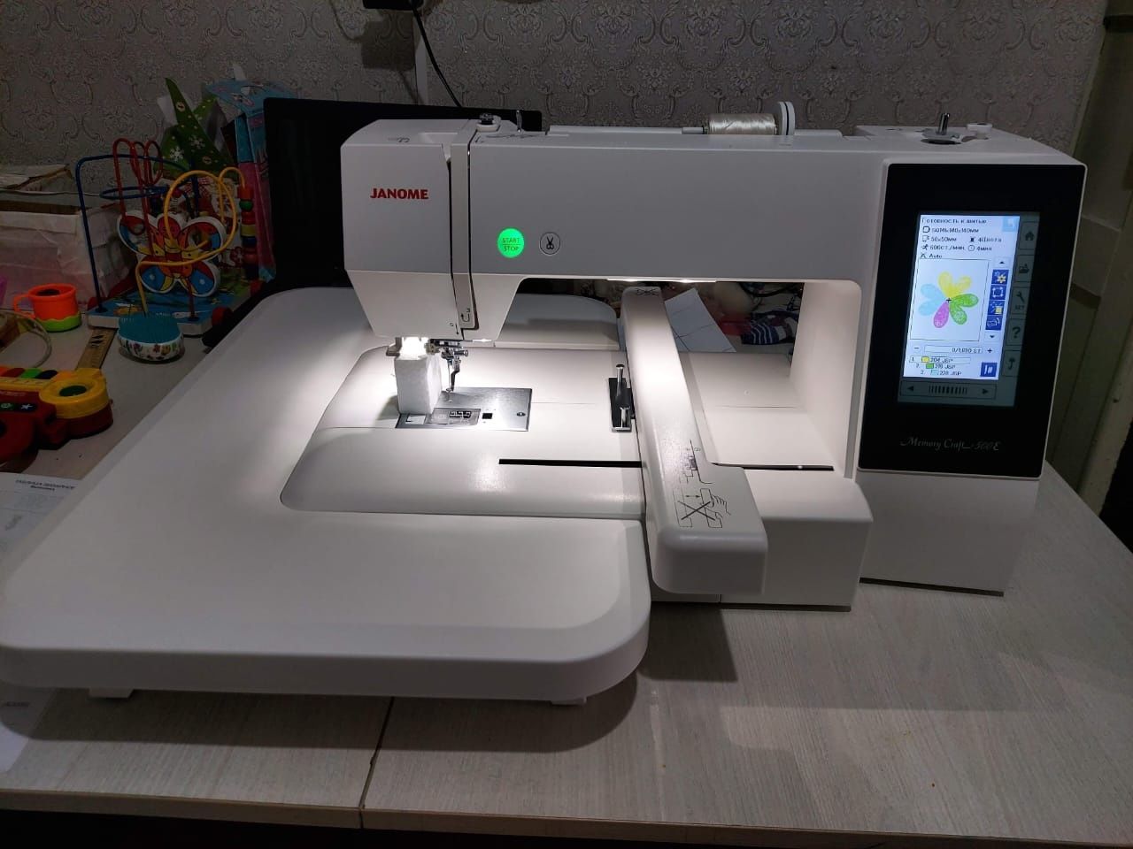 Вышивальная машина Janome memory Craft 500e