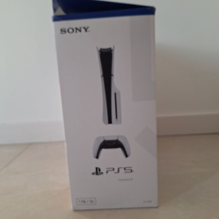 Playstation 5 1 TB като нова