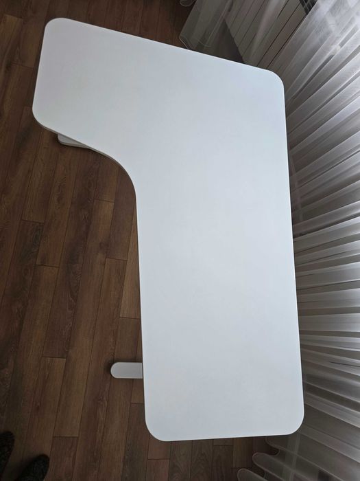 Бюро Ikea Bekant 160/110