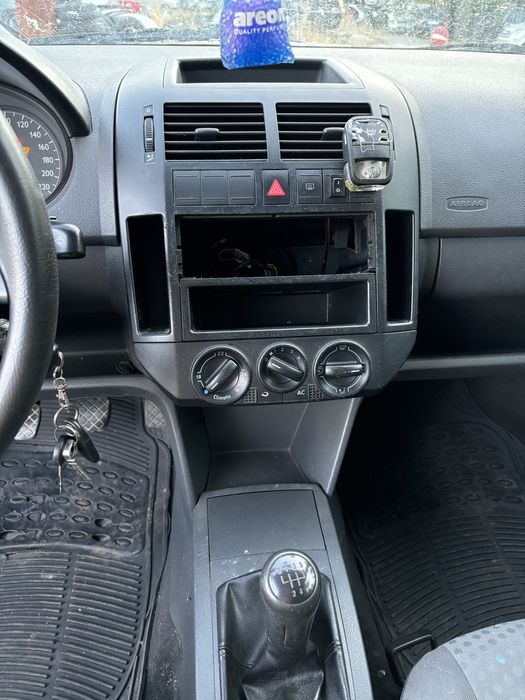 Фолксваген поло 1.2 газ бензин на части.