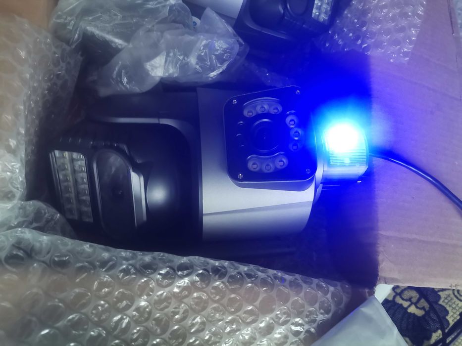 Camere de supraveghere profesionale cu microfon și card 32gb inclus.