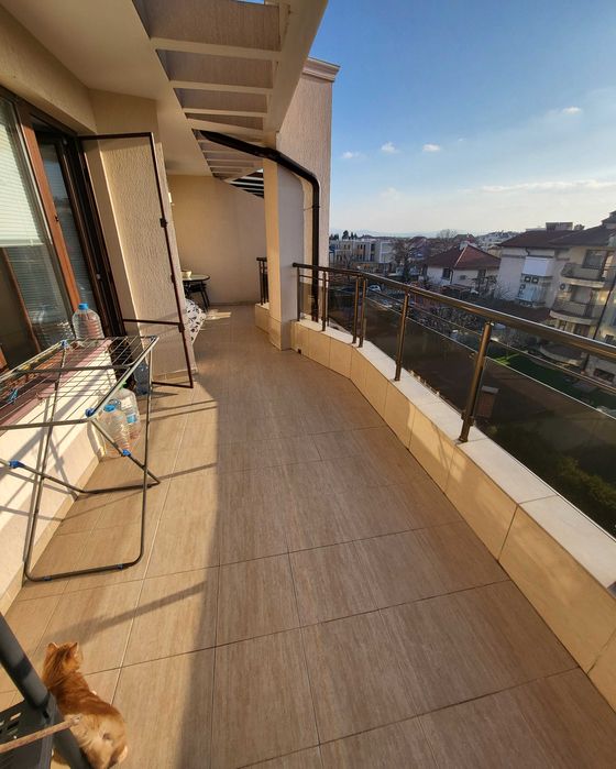 Продава се Тристаен апартамент в Бургас, Сарафово - 76 кв.м за 1336 €/кв.м - Снимка #1