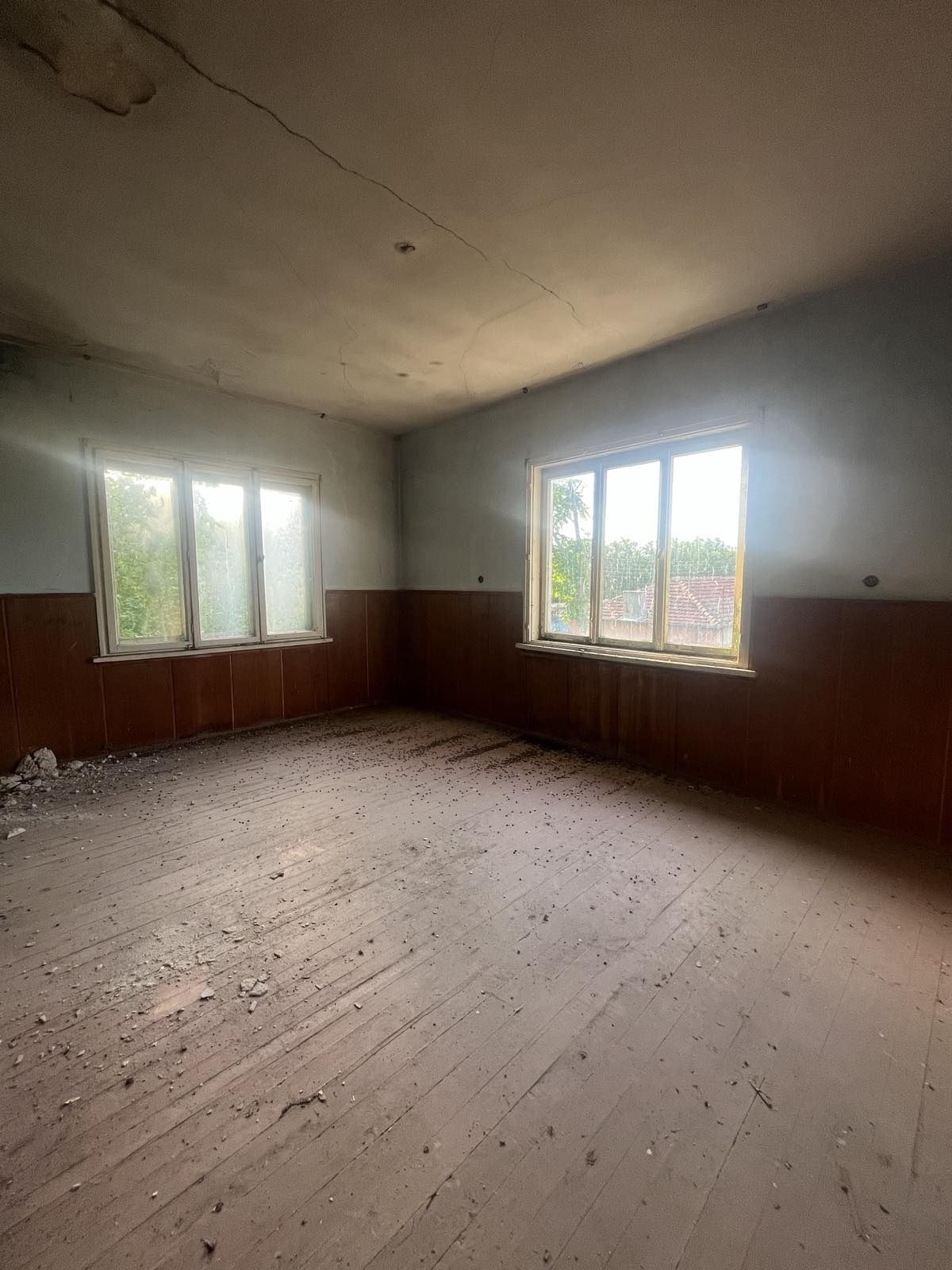 Продавам къща в село Гранит