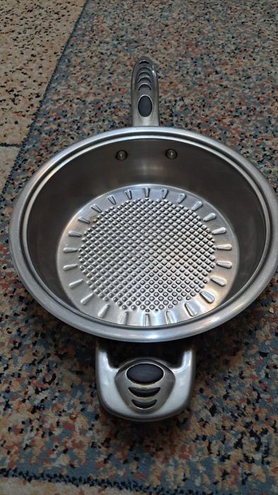 Сковородка металлическая