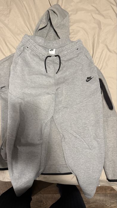 Nike мъжки колмплдкт tec