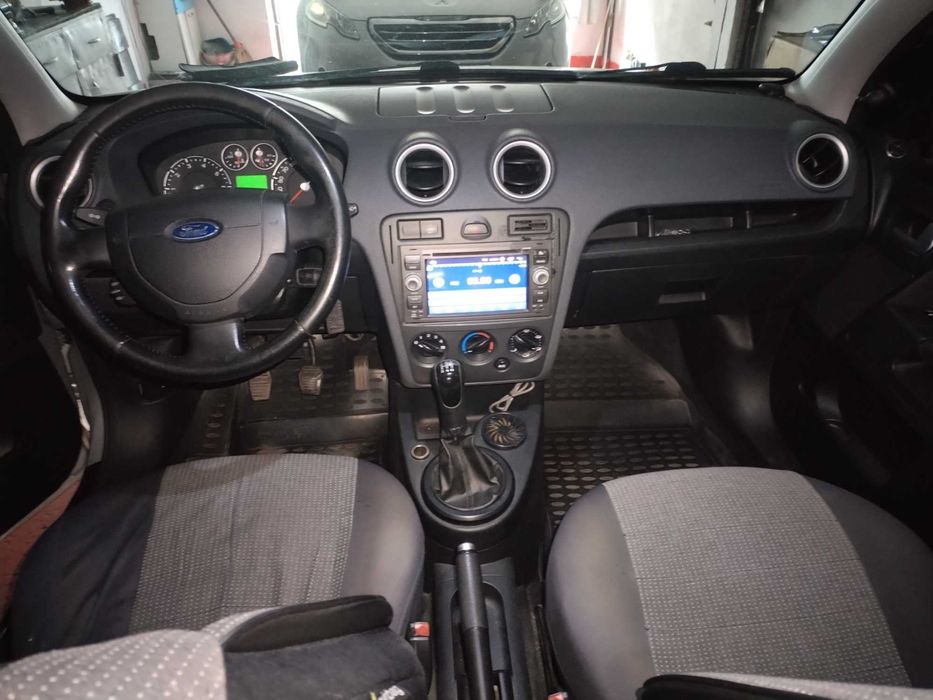 Ford Fusion 1.4 Benzină Euro 4