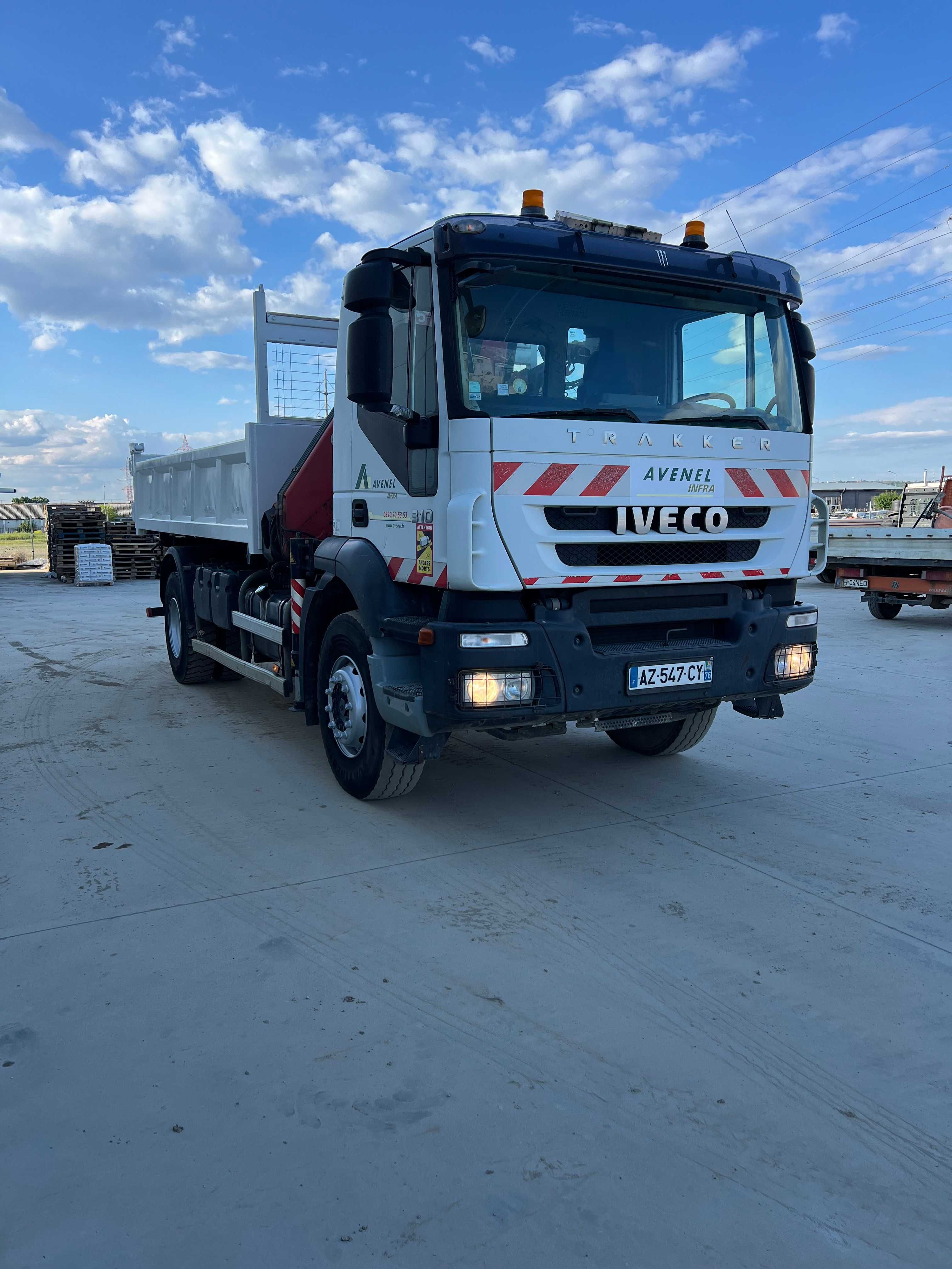 Basculanta Iveco cu macara  19 T