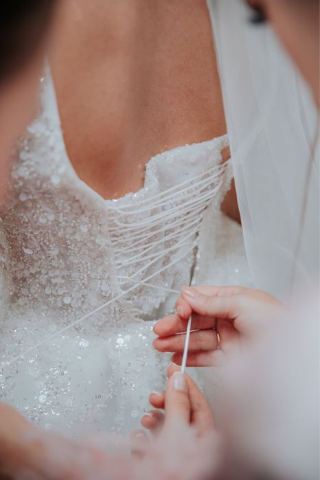 Булчинска рокля