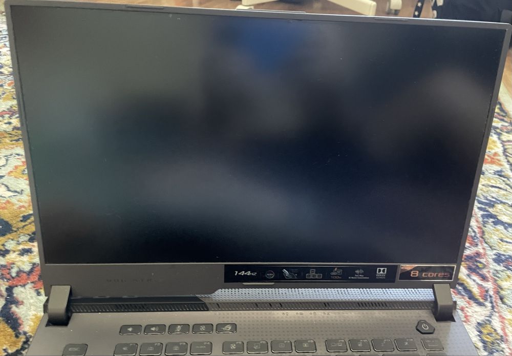 Laptop de gaming in stare foarte buna