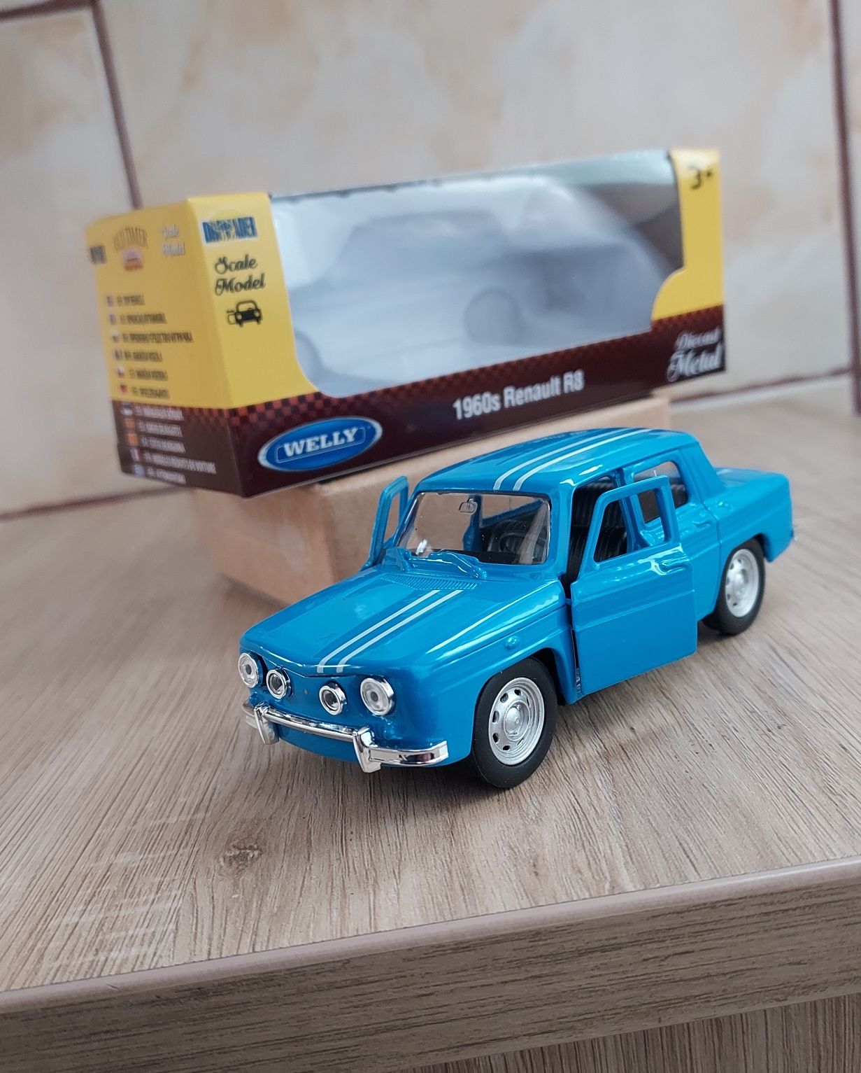 Macheta Dacia 1100-Renault R8-vintage '60-Welly 1/34-masinuta colectie