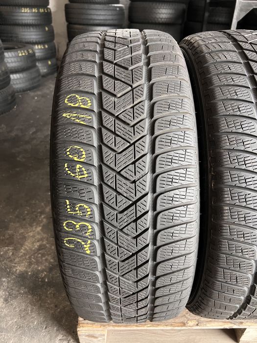 4 anvelope iarna 235/60/18 , Pirelli , DOT 2022 !