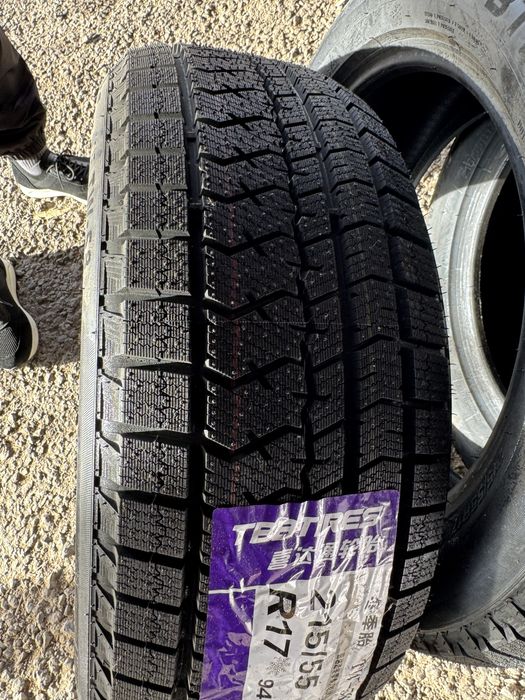 Продам шины липучка новая