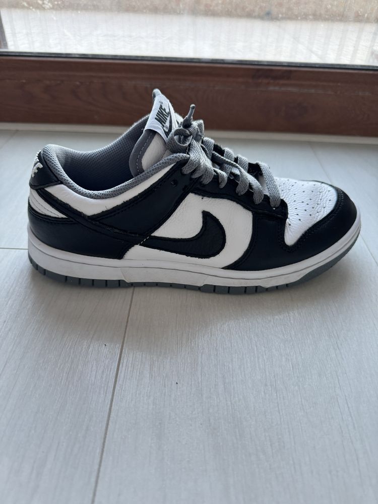 Маратонки Nike