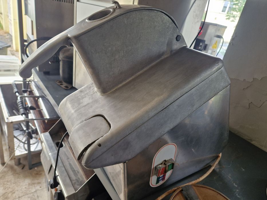 Grill.electric la 380v, de.banc sau cu banc, striat