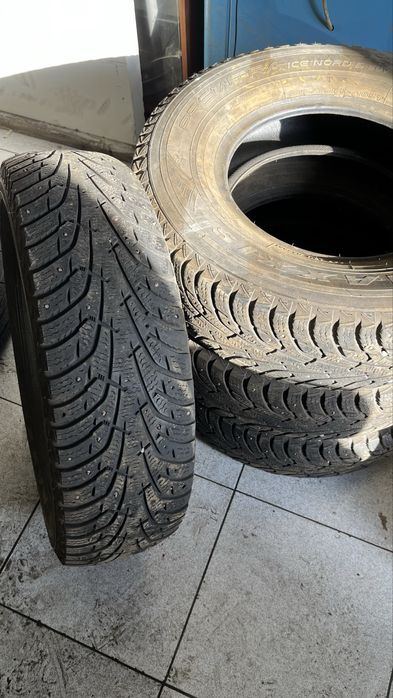 Зимняя резина Maxis в хорошем состоянии