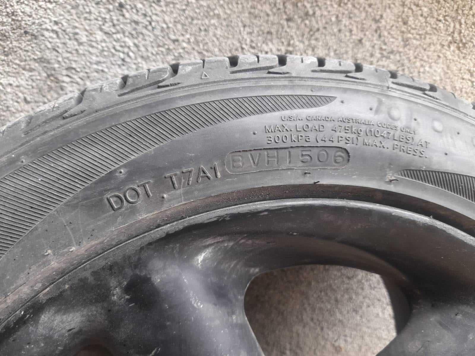 Алуминеви джанти с летни гуми 15 цола 195/50 R15