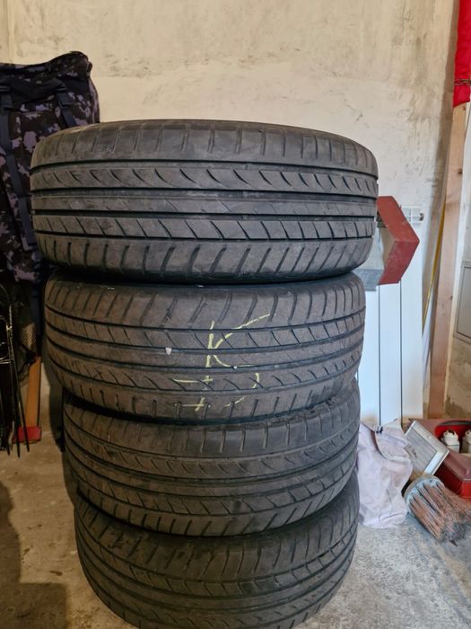 Set anvelope vara Dunlop 225/60/17
