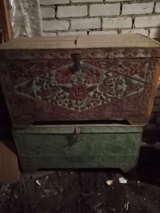 Продам два сундука