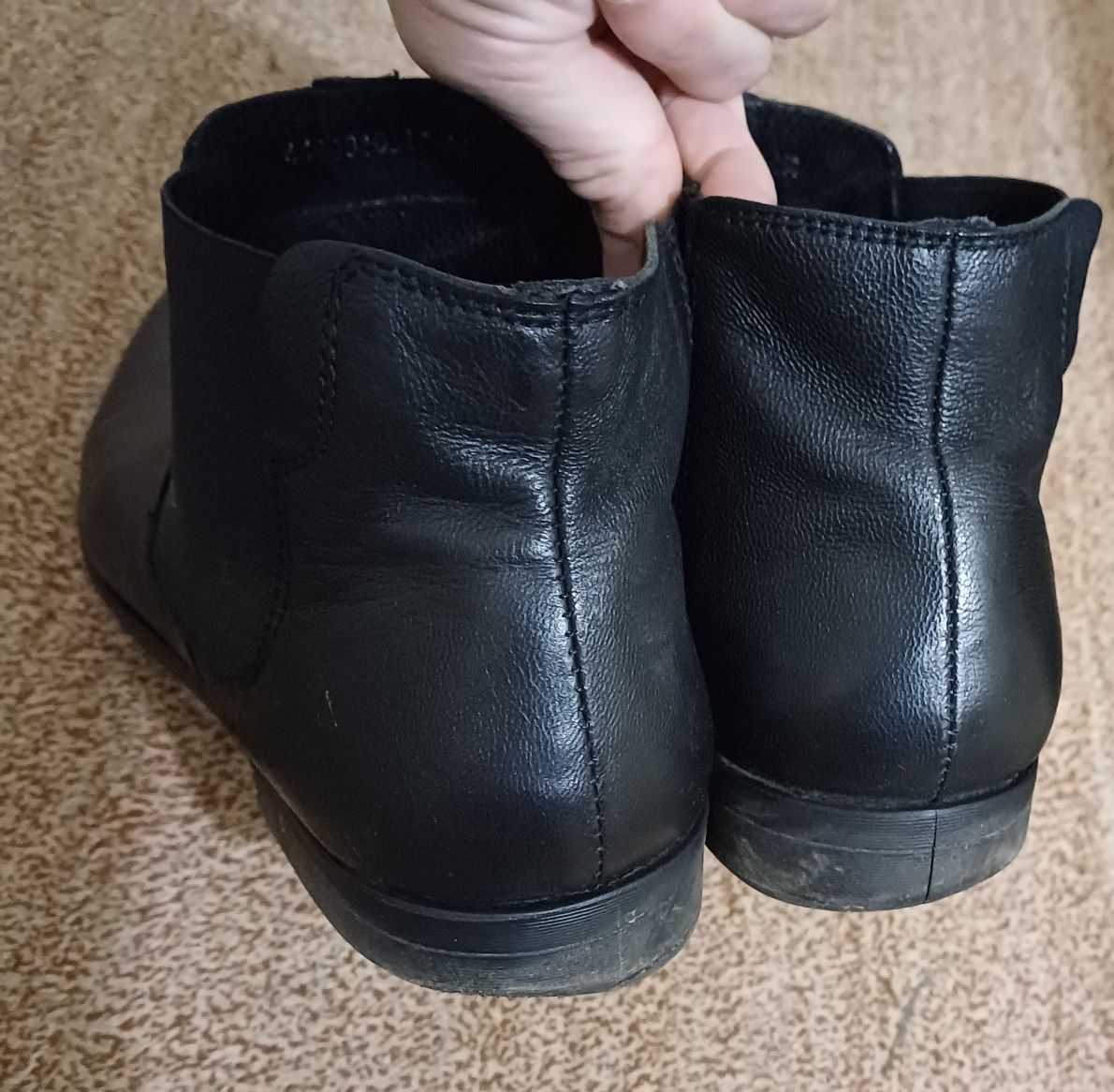 Pantofi din piele, tip gheata, marimea 44