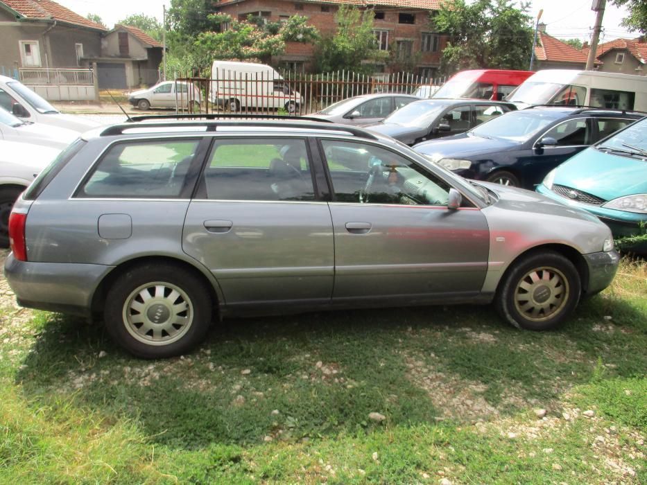 AUDI A4 2.5 TDI quattrro НА ЧАСТИ