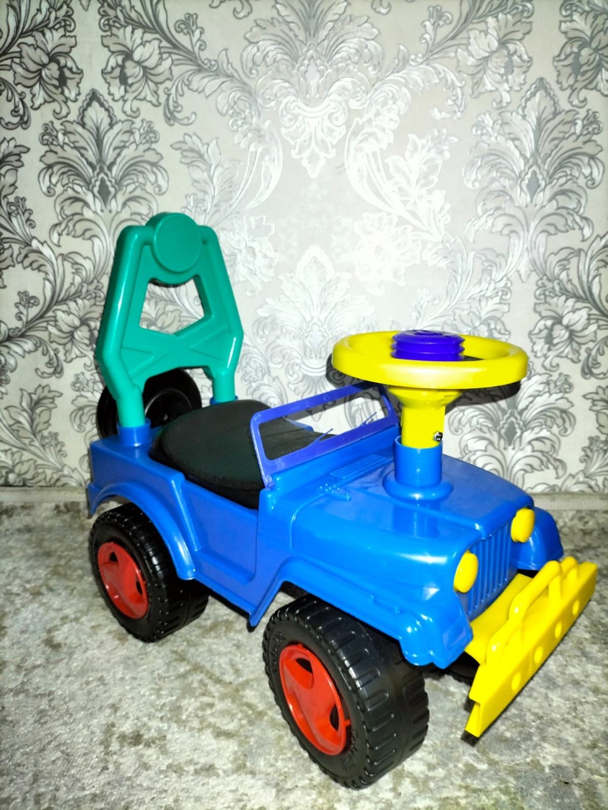 Толокар детская игрушка машинка