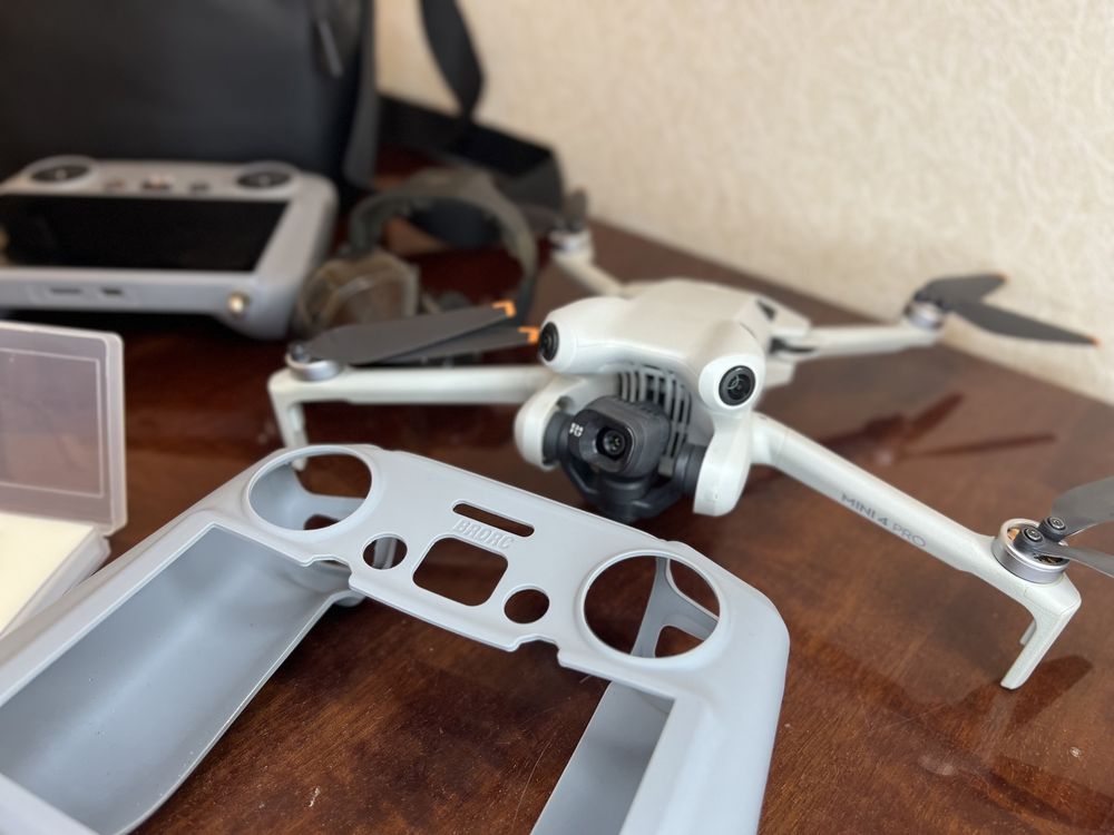 Dji mini 4 pro combo plus