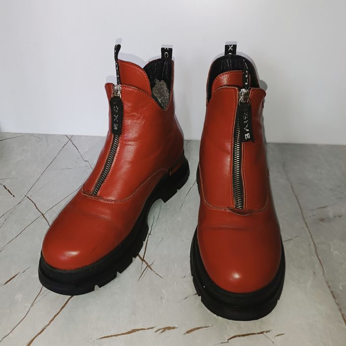 Зимние ботинки женские