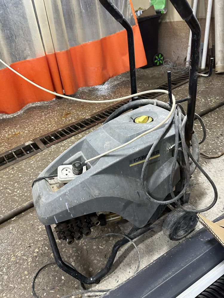 Продам трансбой Karcher в хорошем состоянии с шлангом
