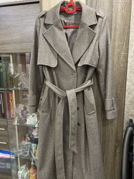 Продам пальто, размер Л