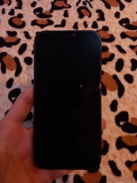 Vand Iphone 12 64GB