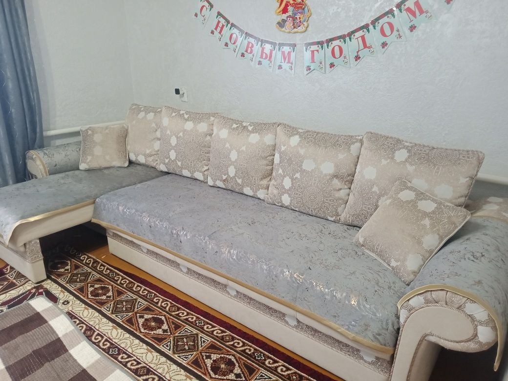 Угловой диван 3 метра