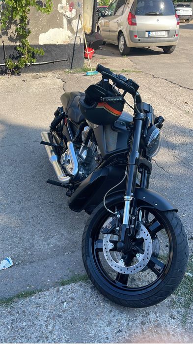 Harley Davidson V Rod Muscle - Schimb cu Street Glide