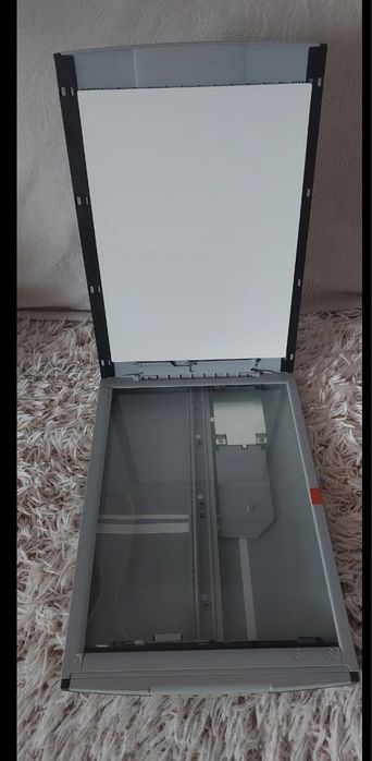 Scaner Canon lide 200