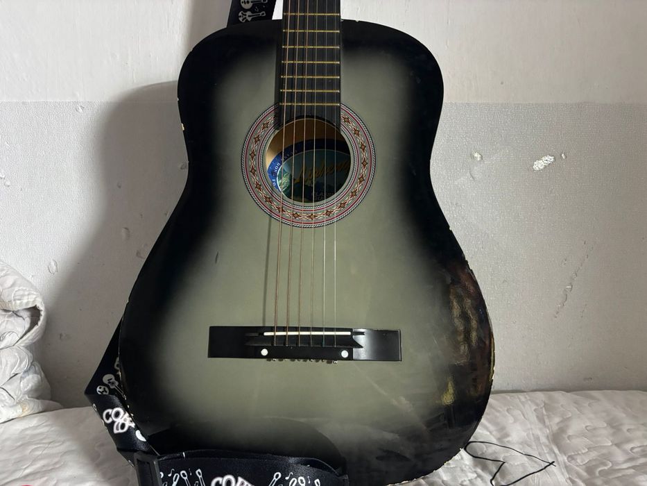 Гитара в отличном состоянии