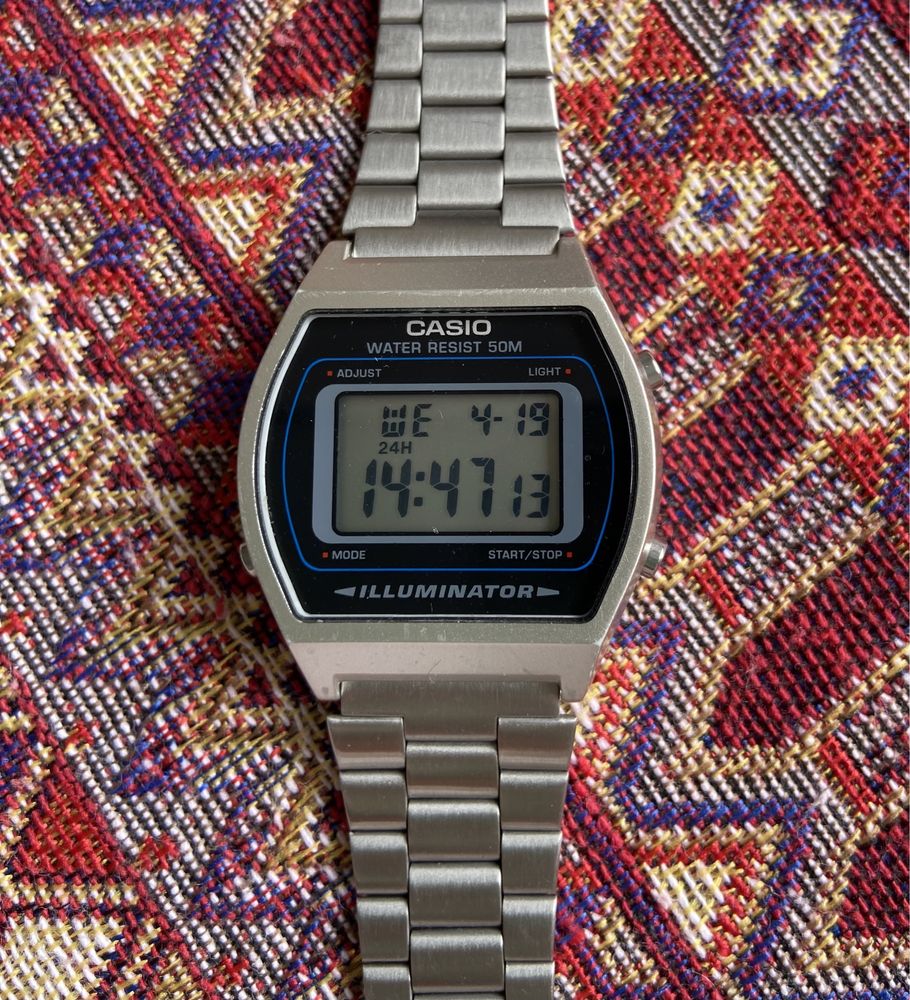 Часы Casio Оригинал  в отличном состоянии