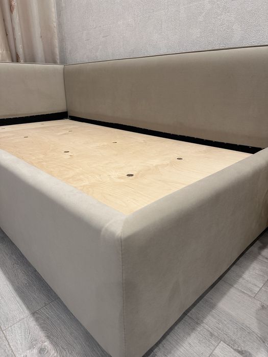 Продам кровать Новую
