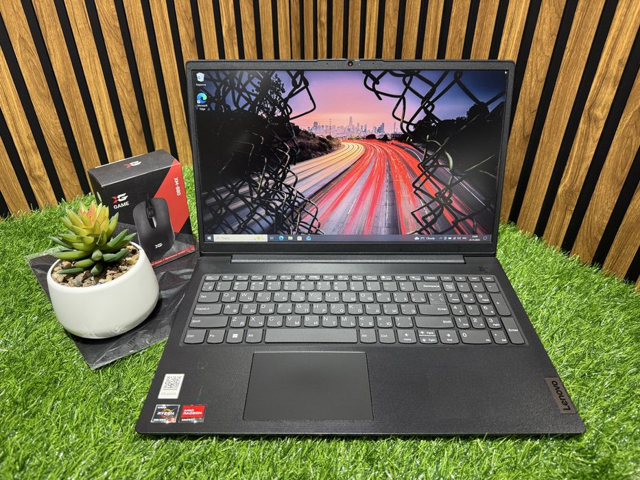 Ноутбук Lenovo V15 AMd Ryzen3-5300U|Ram8GB|SSD256GB|Radeon Graphics|