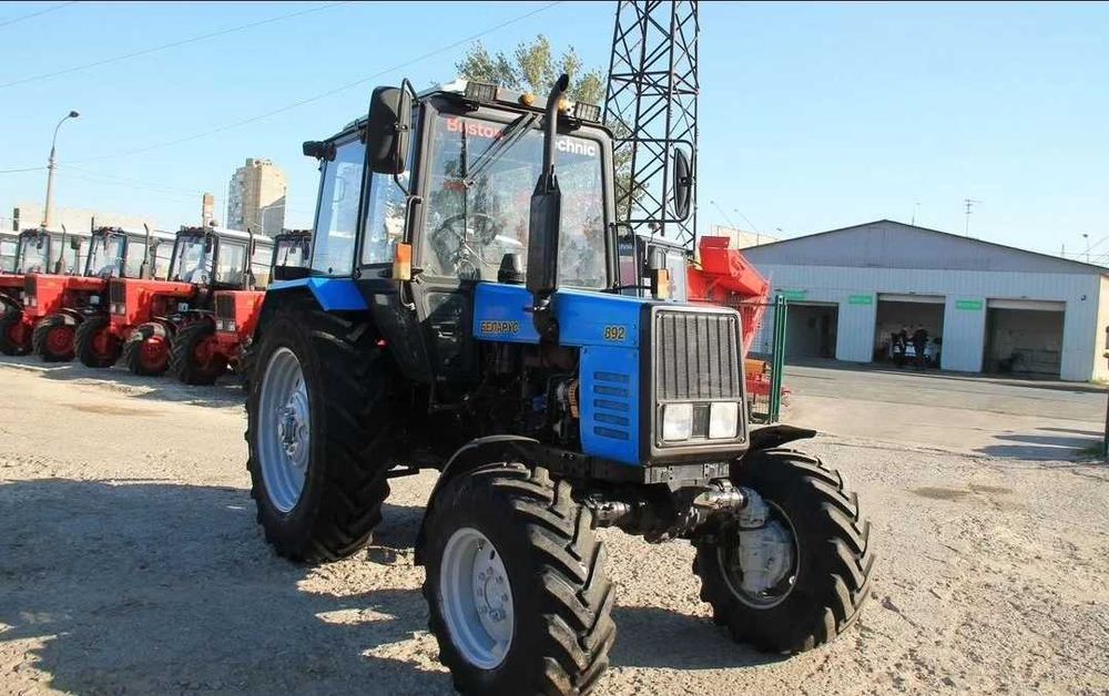 MTZ (Belarus) 892 трактори, 2015-йил