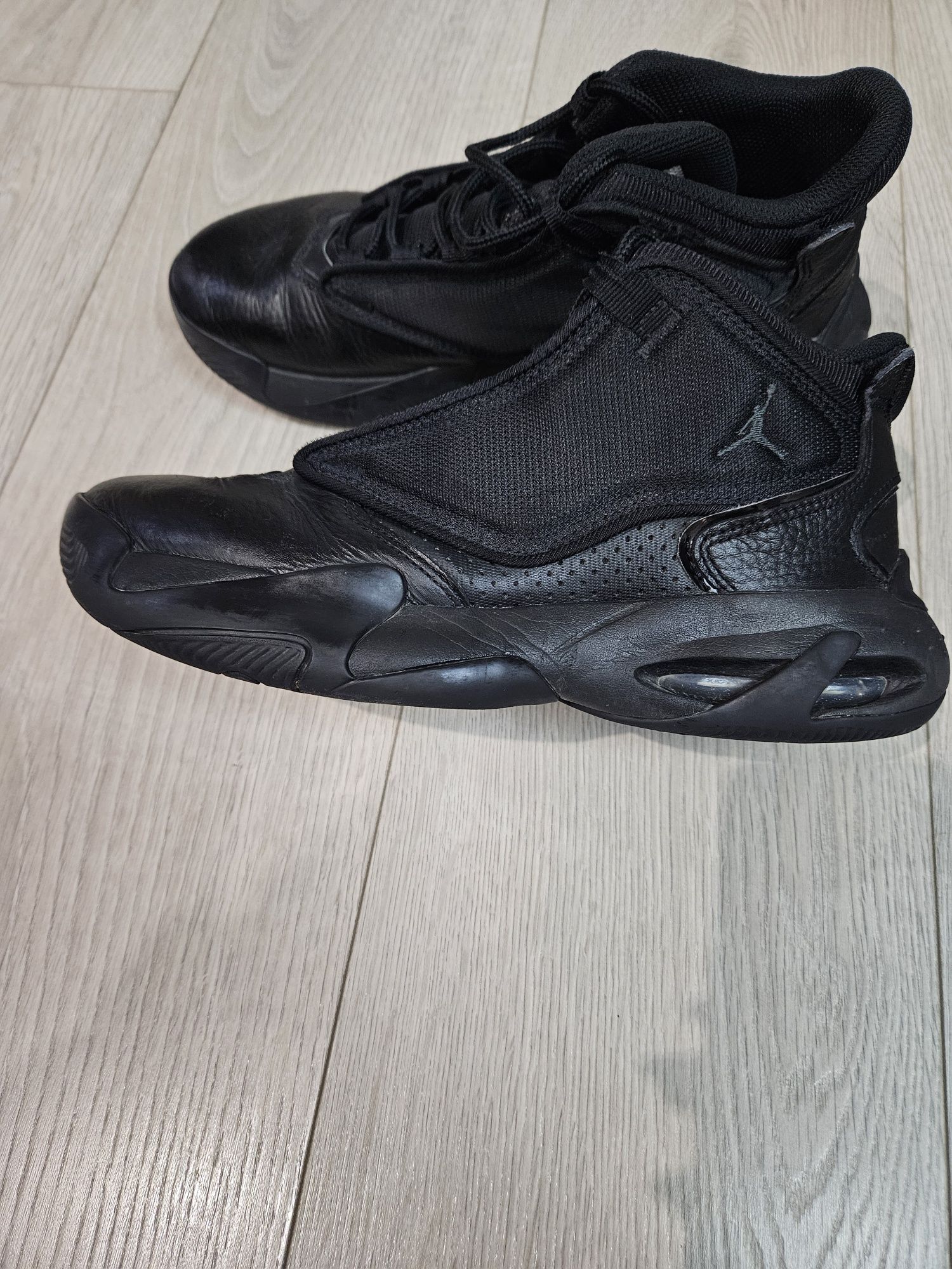 Маратонки Nike Jordan 4 aura