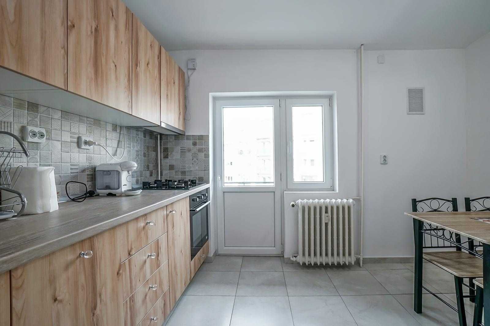 Apartament luminos cu vedere spectaculoasă la Fântâni