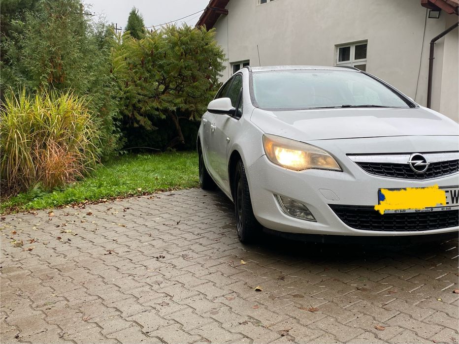 Opel Astra J 2012