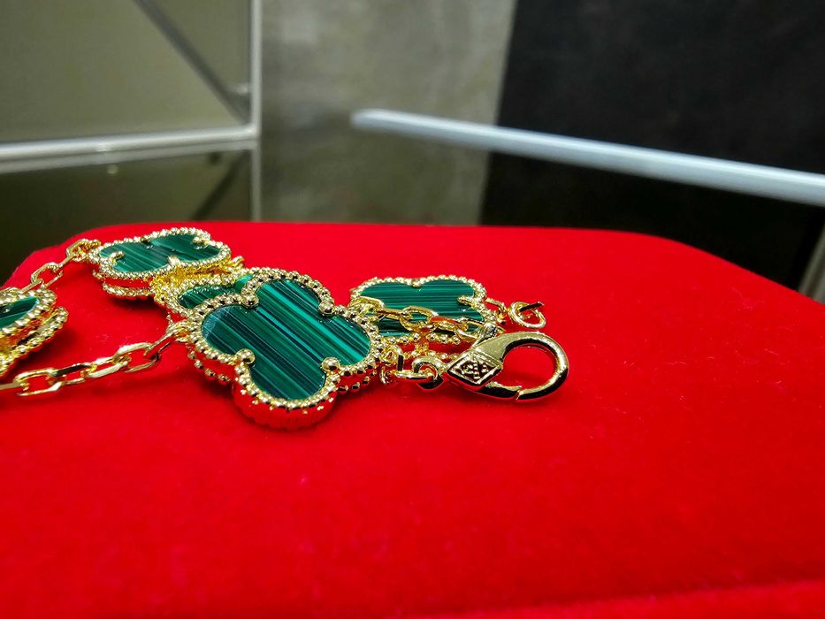 Van Cleef & Arpels VCA Gold Green 5 Vintage Alhambra Дамска Гривна