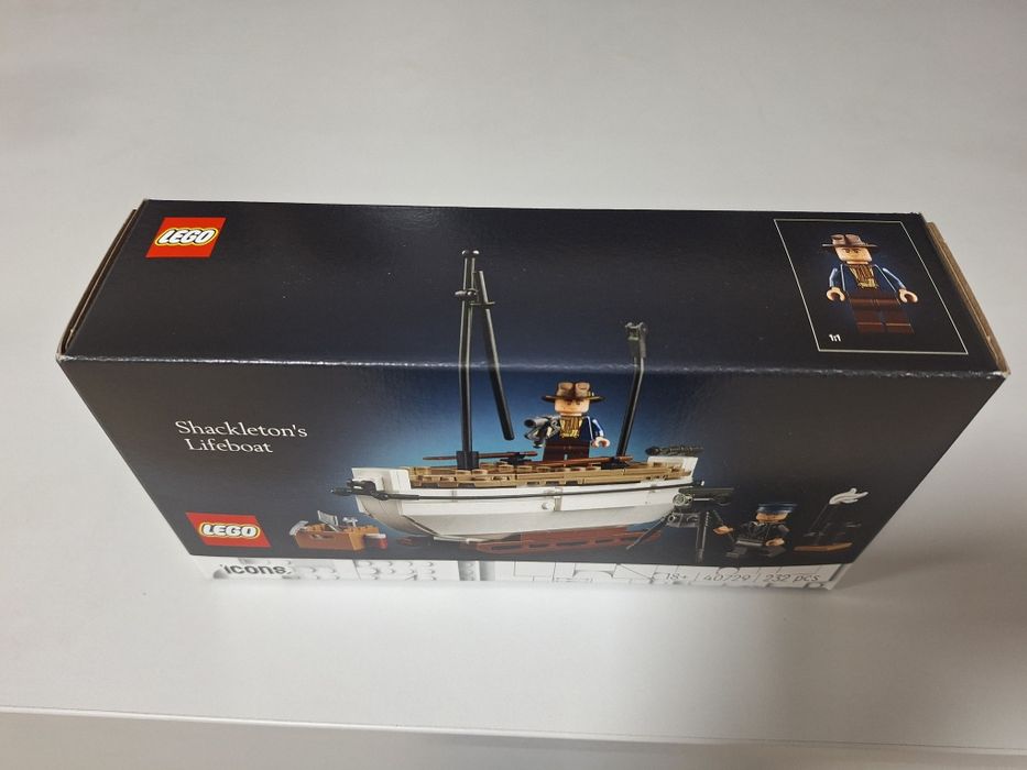 LEGO Icons 40729 Shackleton's Lifeboat