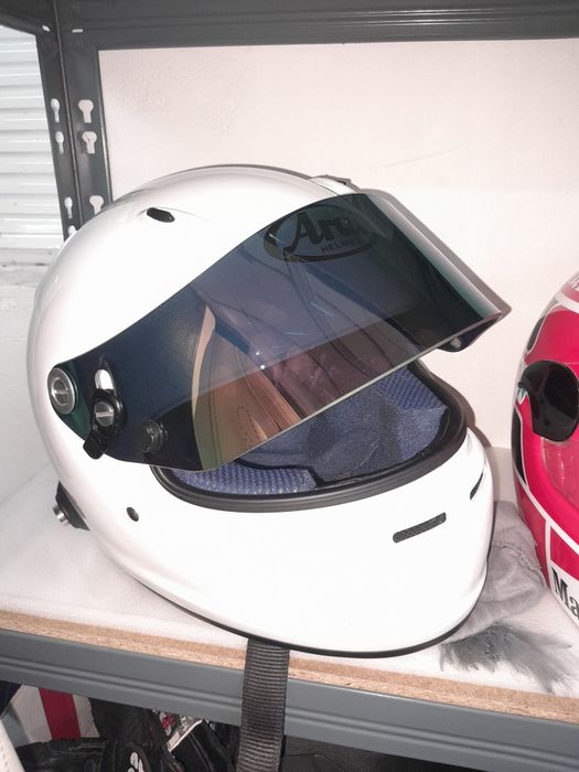 Каска ARAI за картинг