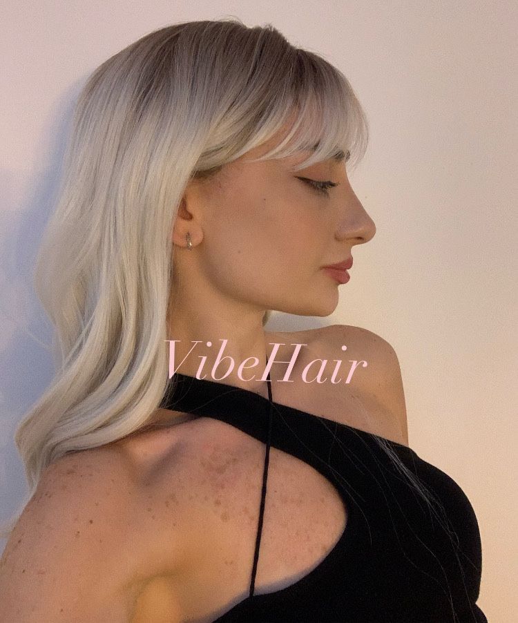 Perucă blond platinat